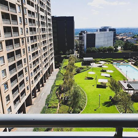 Westpoint Sandton Apartments جوهانسبورغ المظهر الخارجي الصورة